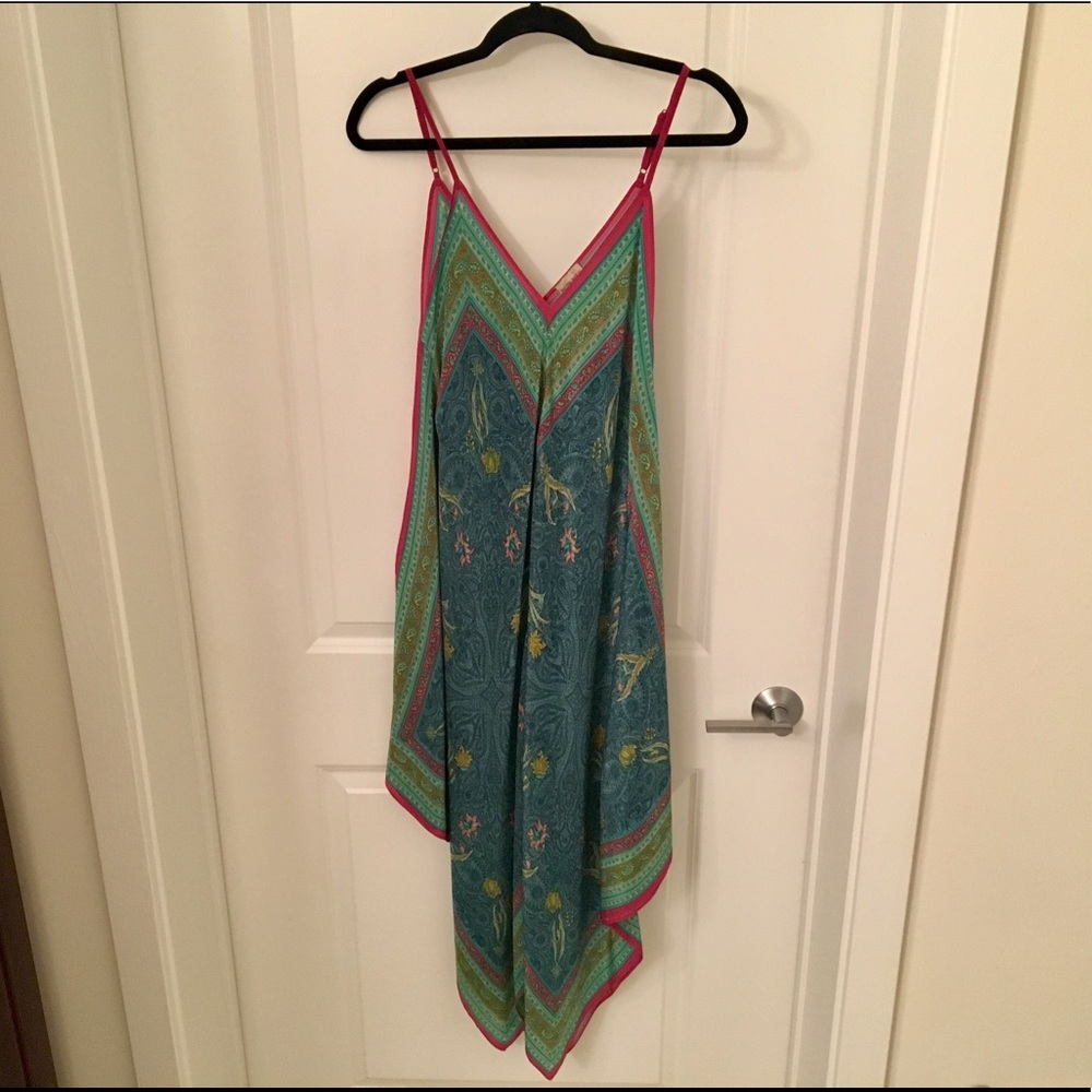 Holding horses summer dress. Medium/Large petite